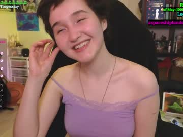 girl Cam Girls At Home Fucking Live with frogessjay
