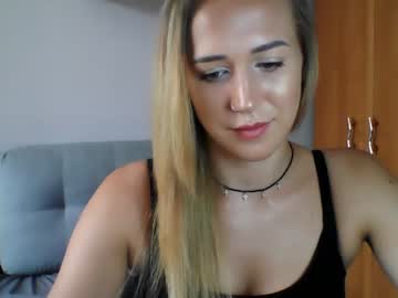girl Cam Girls At Home Fucking Live with catrinbeauty
