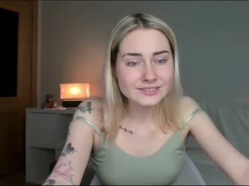 girl Cam Girls At Home Fucking Live with runaway_bridee
